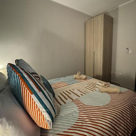 Centrally Located, Well Equipped, Stylish Flat. St. Paul's Bay Exteriör bild