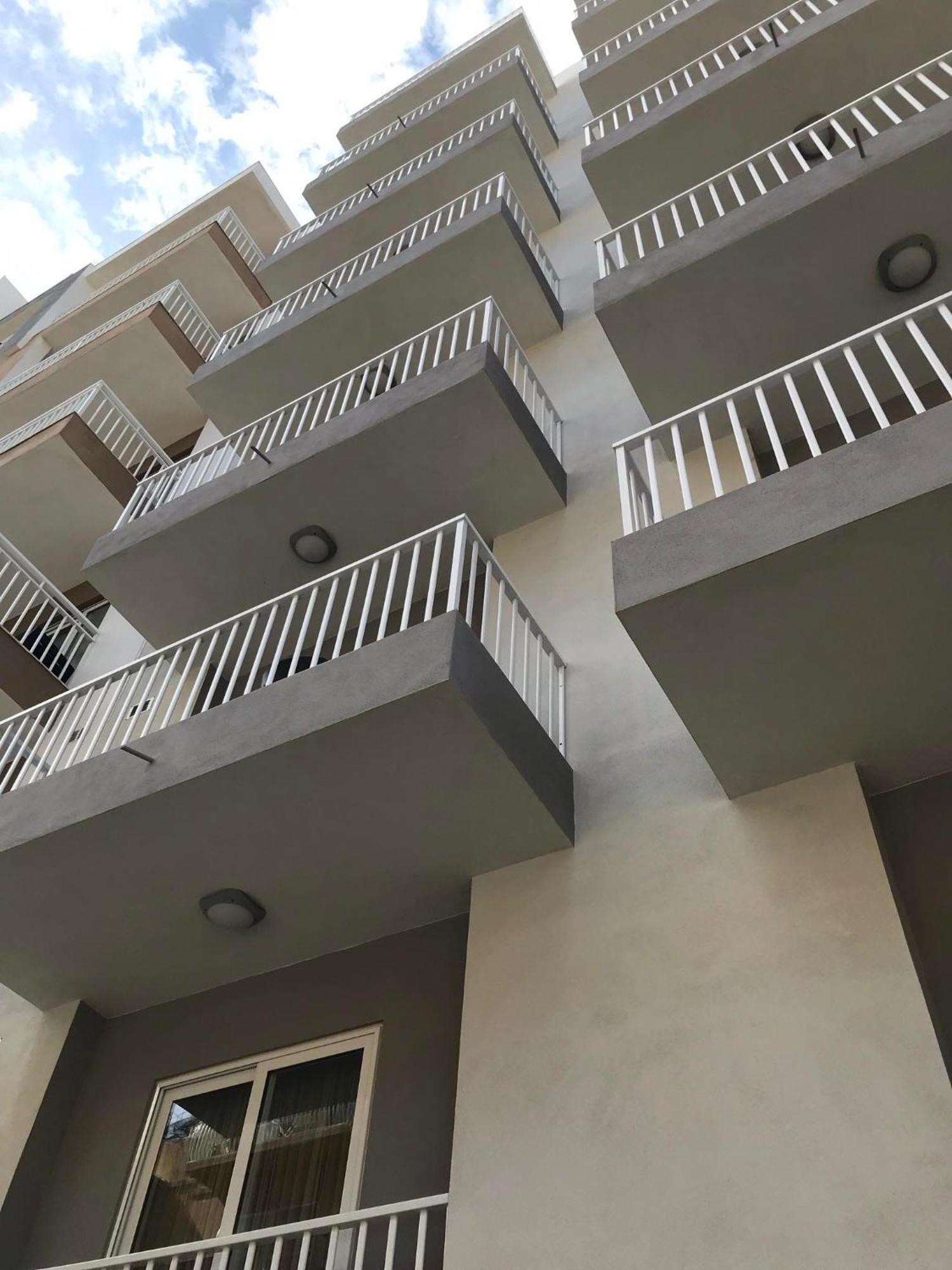 Centrally Located, Well Equipped, Stylish Flat. St. Paul's Bay Exteriör bild
