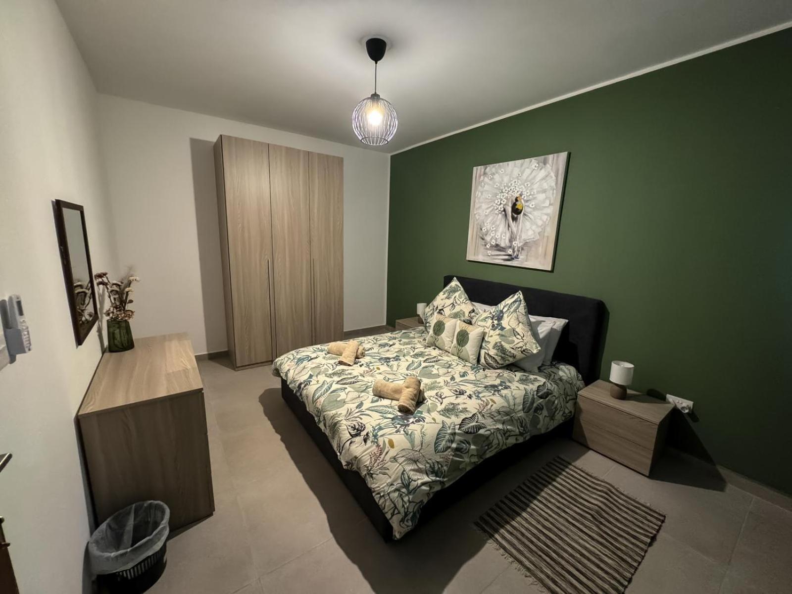 Centrally Located, Well Equipped, Stylish Flat. St. Paul's Bay Exteriör bild
