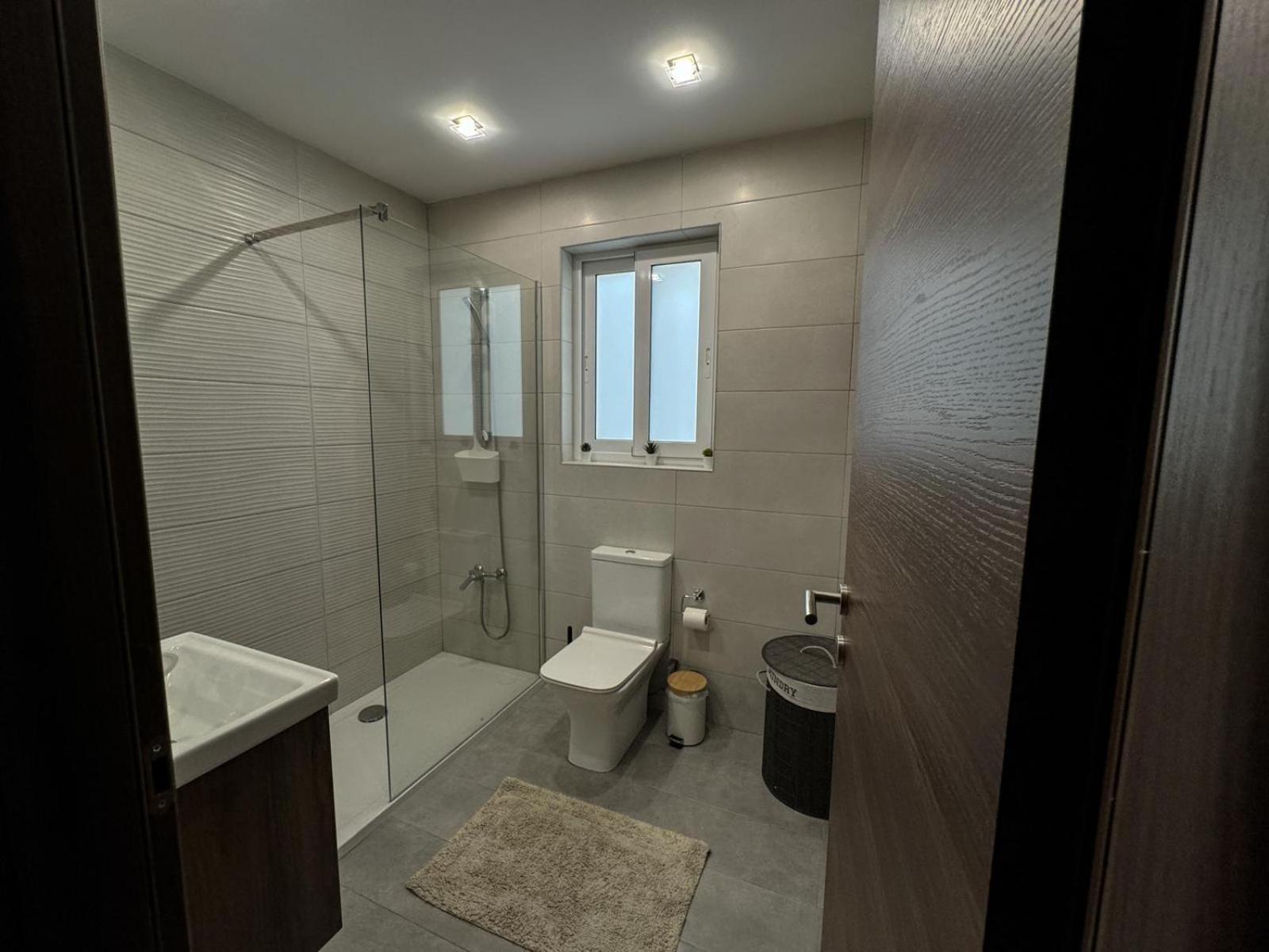 Centrally Located, Well Equipped, Stylish Flat. St. Paul's Bay Exteriör bild